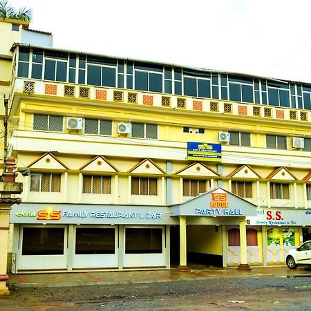 S S Residency Hotel Padubidri Exterior foto