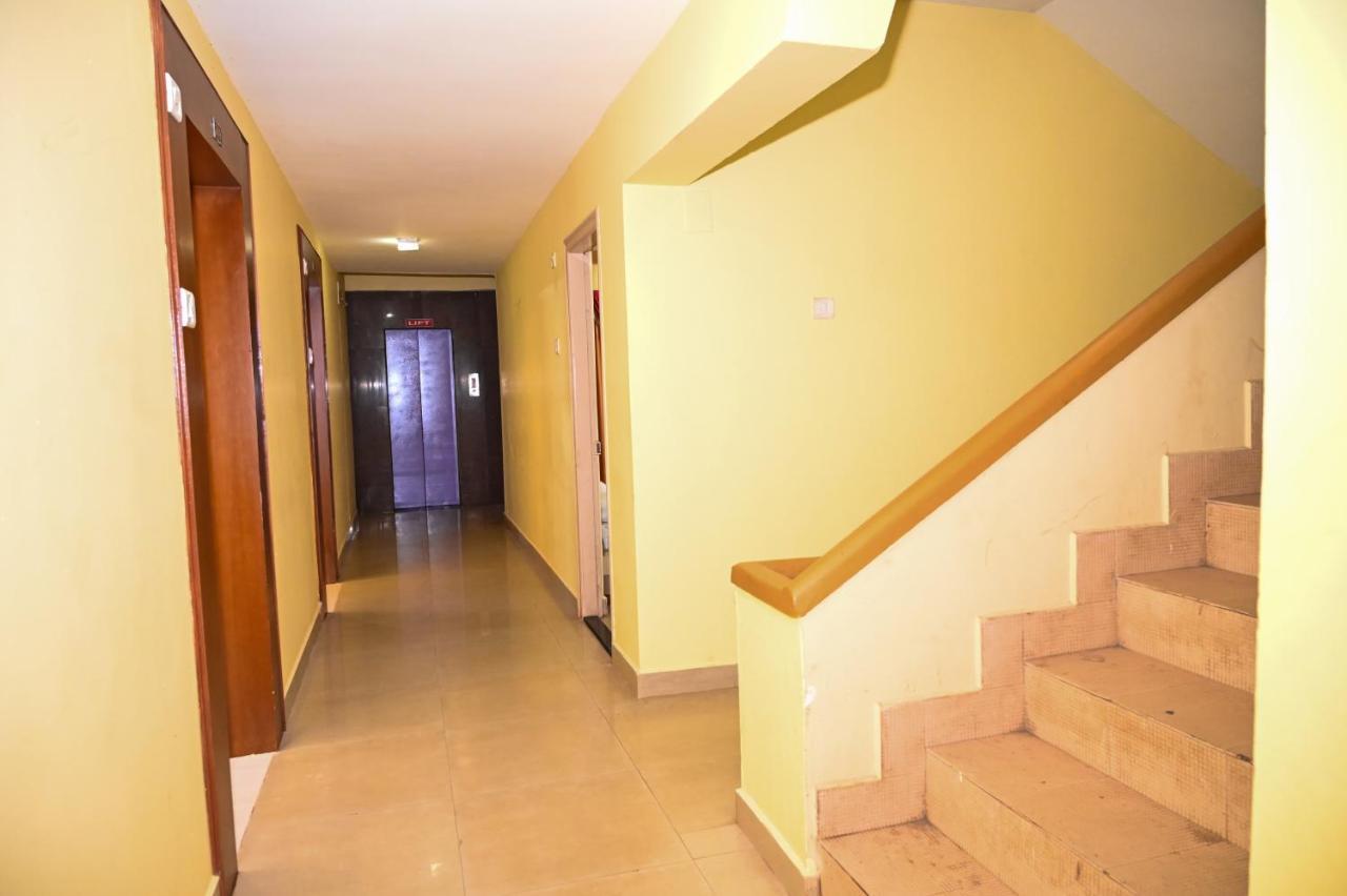 S S Residency Hotel Padubidri Exterior foto